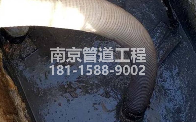 213桦墅村抽粪