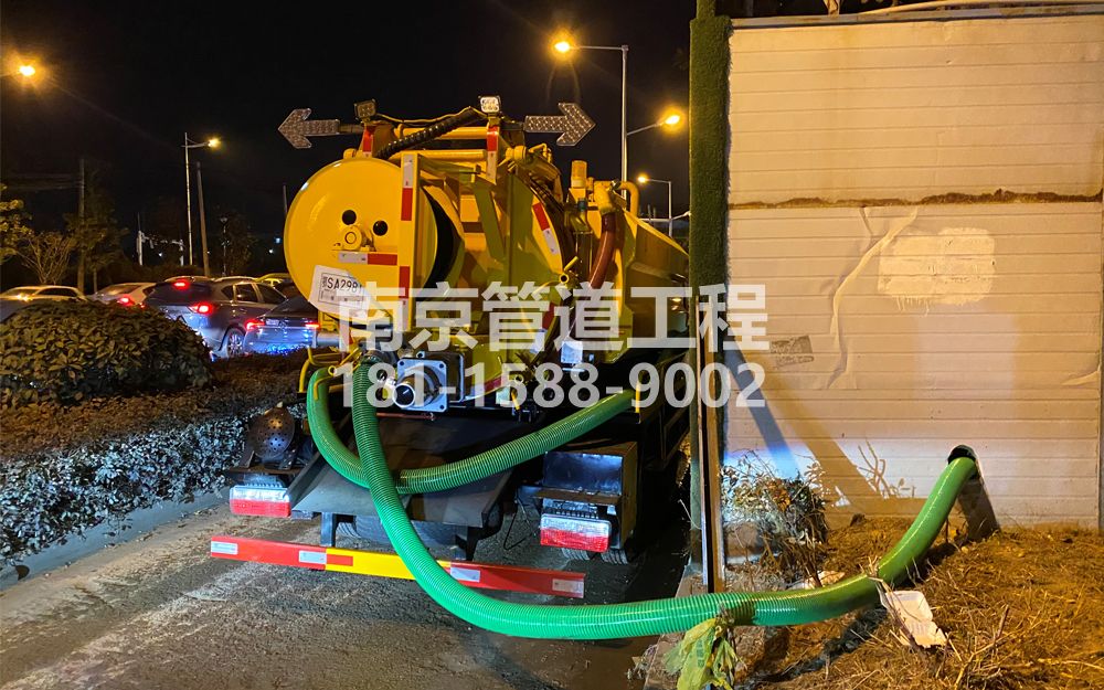 266桦墅村临时工地抽粪